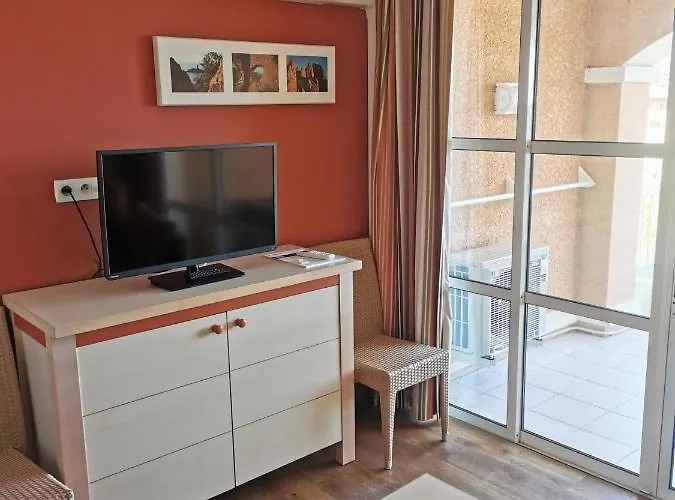 Cap Esterel Climatise Vue